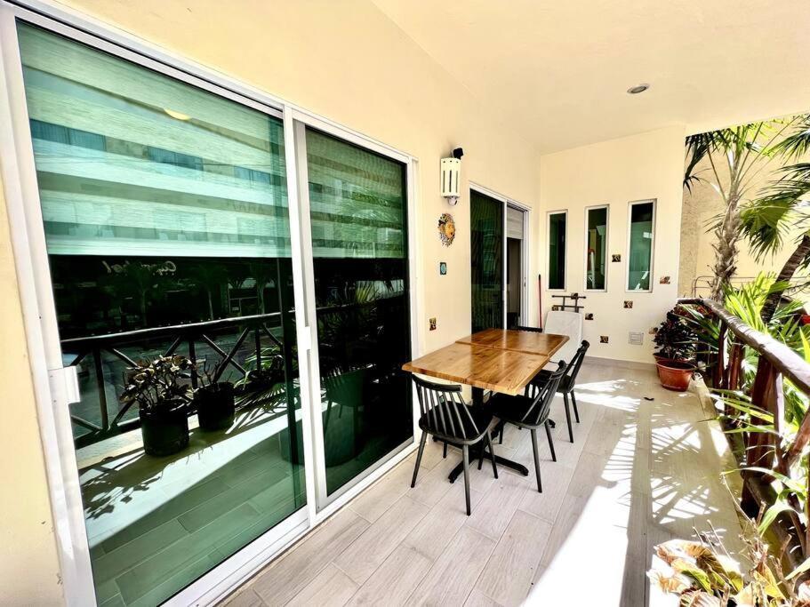 Modern Luxury 2br 2ba Near Mamitas Club Apartamento Playa del Carmen