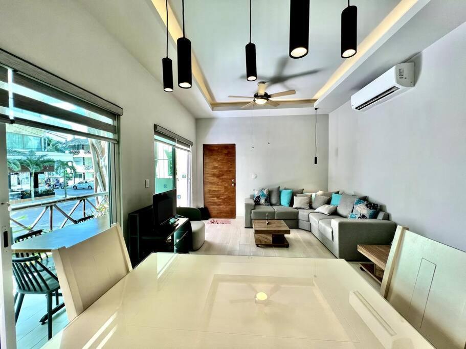 Modern Luxury 2br 2ba Near Mamitas Club Playa del Carmen