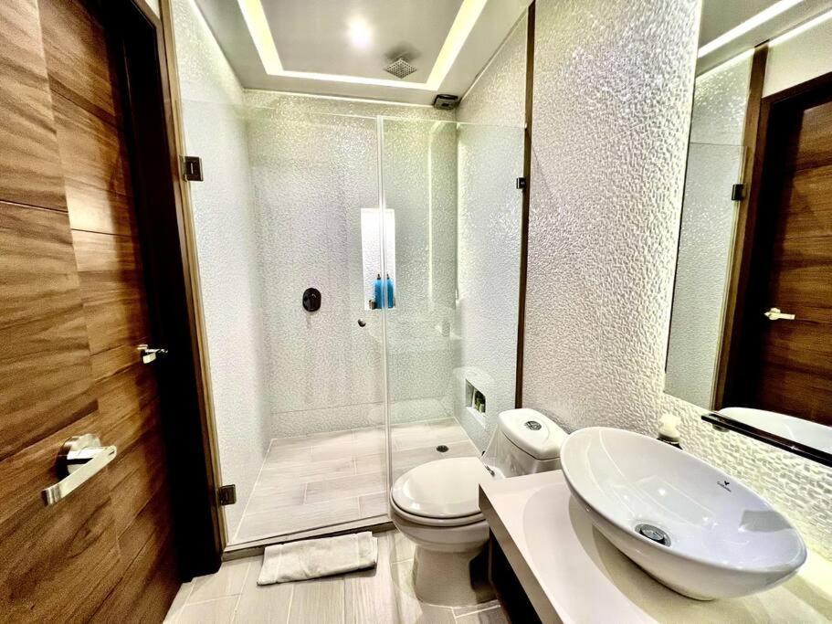 Modern Luxury 2br 2ba Near Mamitas Club Playa del Carmen